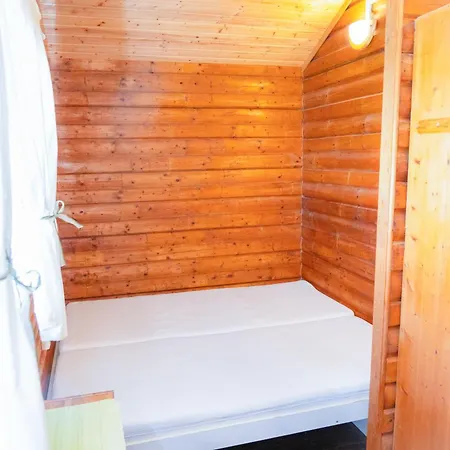 Vadas Relax House Holiday park *